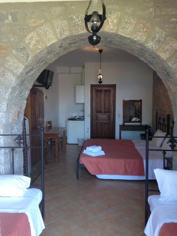 Las - Giannakakoy Traditional Stone Houses Néon Oítilon Dış mekan fotoğraf