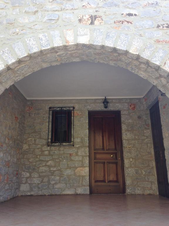Las - Giannakakoy Traditional Stone Houses Néon Oítilon Dış mekan fotoğraf